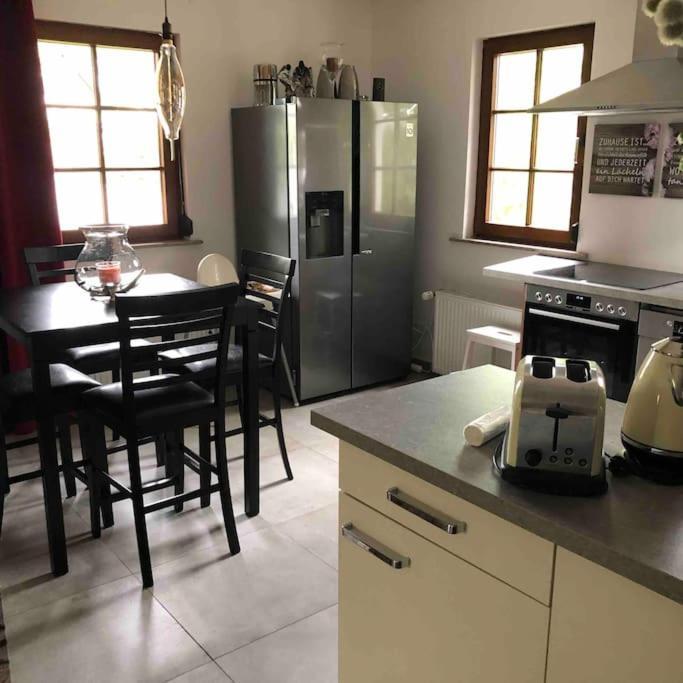 Willkommen Im Casa Felice, Der Wohlfuehl Oase Mit Balkon, 4 Betten Und Homeoffice Platz Aidlingen Exterior foto